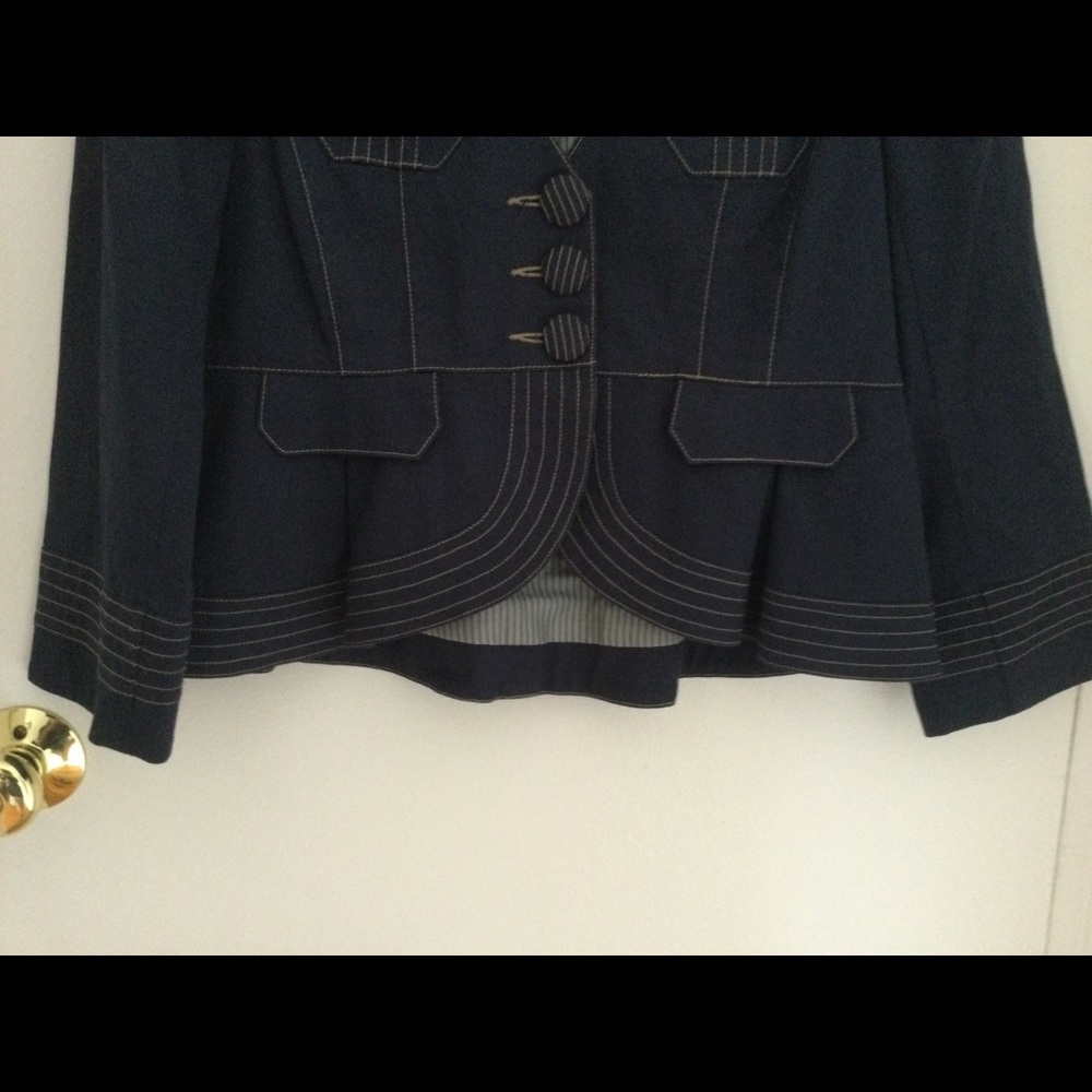 Jacket. In very good conditions. - Picture 5 of 10